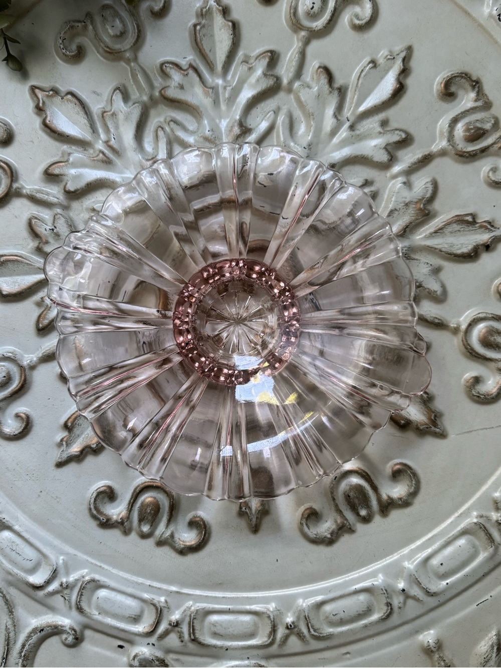 Vintage 1930s Pink Anchor Hocking “Old Cafe” Candy Dish